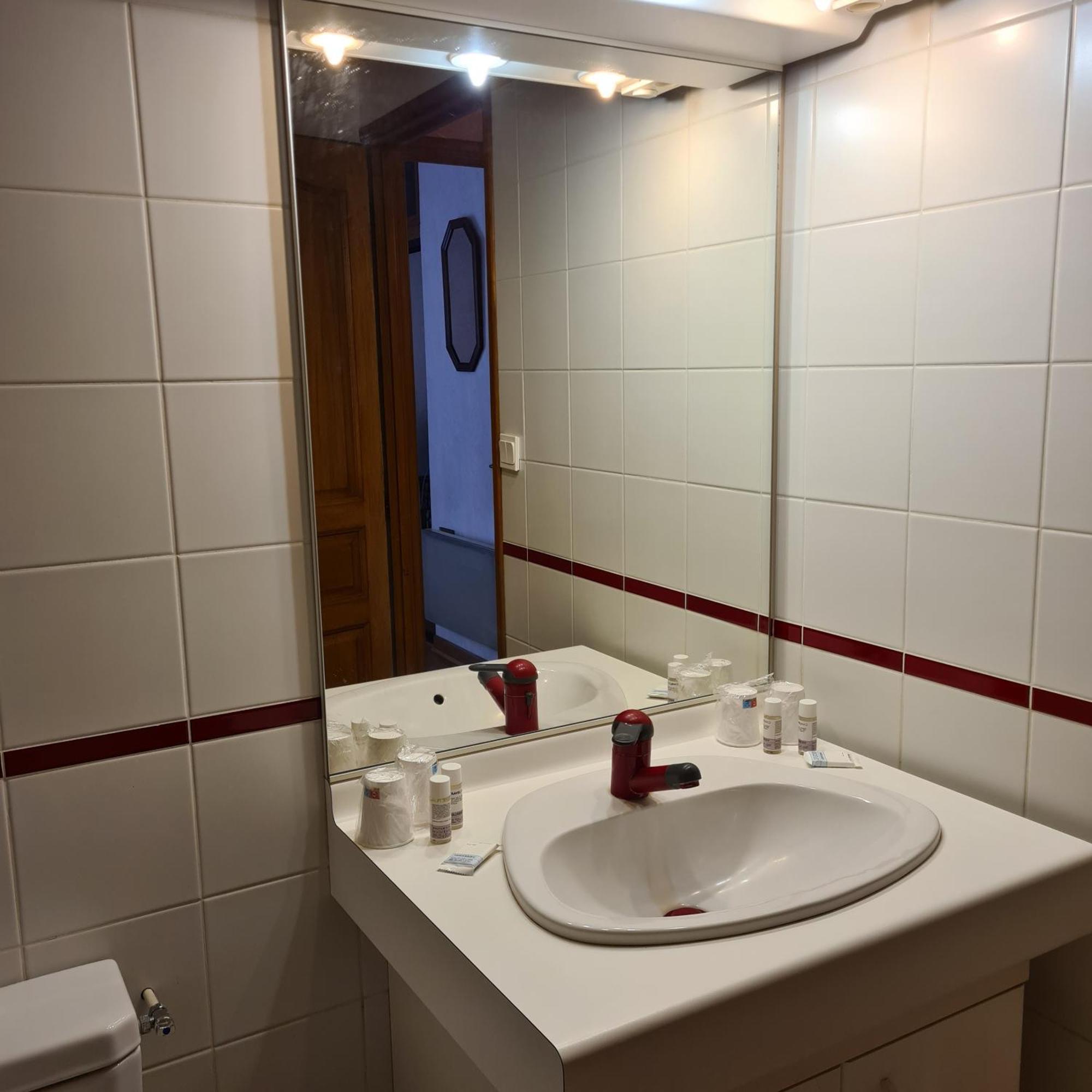 Le Gite De Massiac Extérieur photo